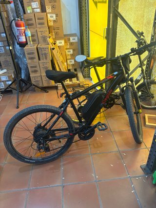 Bici eléctrica montaña 27.5 como nueva