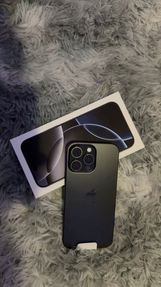 iPhone 16 Pro Max