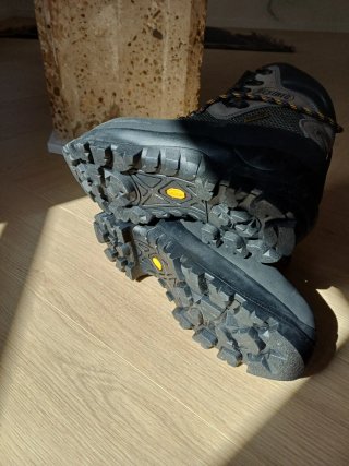 Botas Bestard Alta Montaña Cramponables