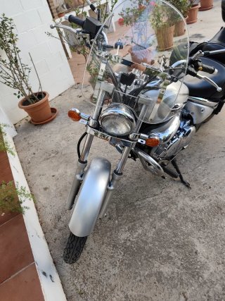 Suzuki Intruder 250cc Cruiser