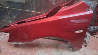 Aleta Izquierda Mitsubishi Lancer Roja