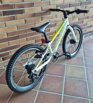 Bicicleta Infantil Conway MS20 ligera como nueva