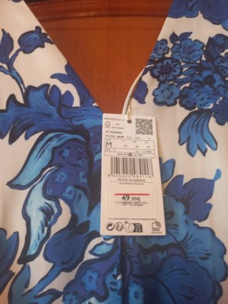 Mono largo floral azul y blanco Talla M