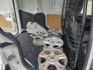 Ford E-Transit Courier 2016