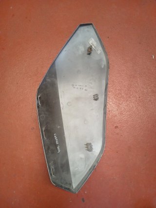 Tapa Lateral Derecha C650GT 2014