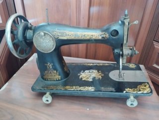 Máquina de coser antigua Singer