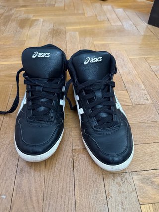 Zapatillas Asics Talla 40 Negras y Blancas