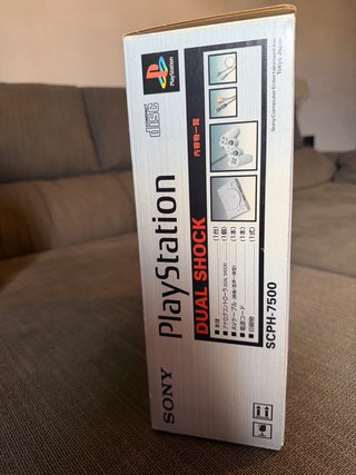 PlayStation 1 Japonesa con caja