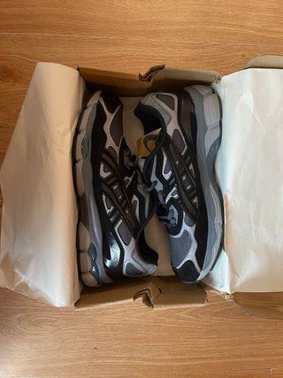 Asics Gel NYC Negro/Gris