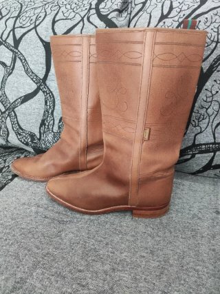 Botas camperas de cuero