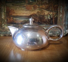 Joyería lechera y cafetera con marcaje