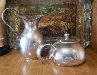Joyería lechera y cafetera con marcaje