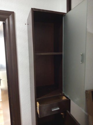 Mueble alto de baño madera y cristal