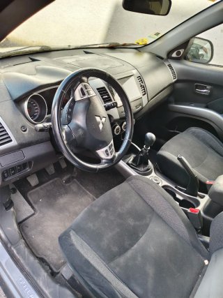 Mitsubishi Outlander 2009