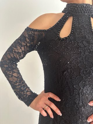 Abito lungo nero con paillettes