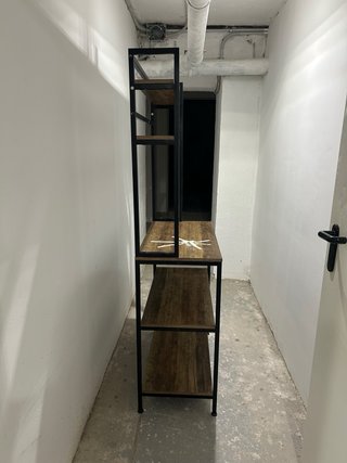 Estantería Metálica y Madera