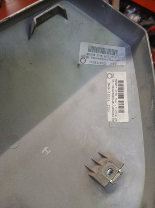 Tapa Lateral Izquierda C650GT 2014
