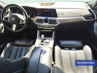 BMW X6 M50i
