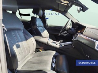 BMW X6 M50i