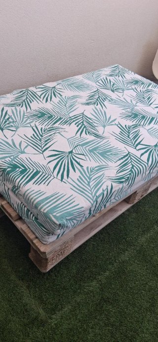 Sofá Palet con 2 Colchones