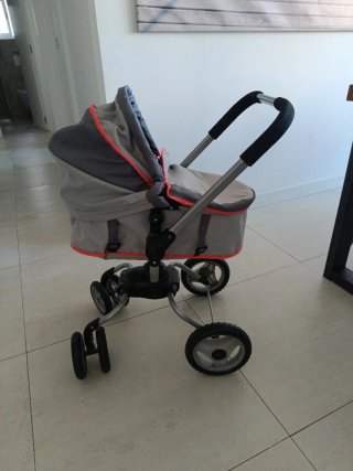 Carrito de juguete para muñecas