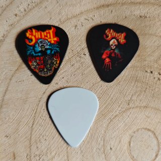 3 púas de guitarra Ghost