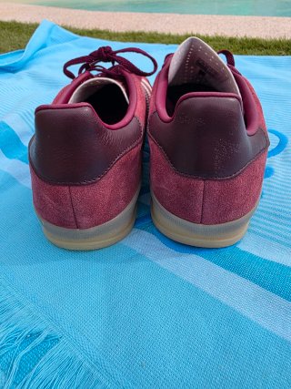 Zapatillas Adidas Gazelle Burdeos Talla 41,1/3