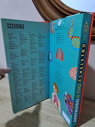 Libro gioco costruisci il tuo scheletro