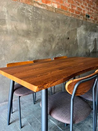 Mesa de comedor y 6 sillas