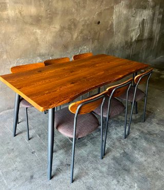 Mesa de comedor y 6 sillas