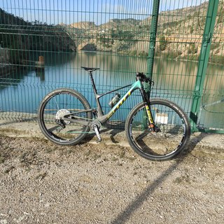 Scott Spark Team Issue 2022