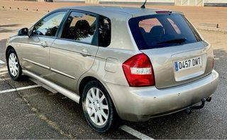 KIA Cerato 2005