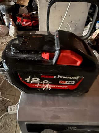 Batería milwaukee m18 12ah