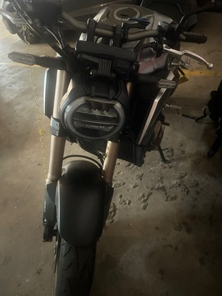 Honda CB650RA 2022 - 7000 km De poco uso.