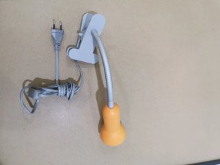 Lámpara flexo con pinza y cable