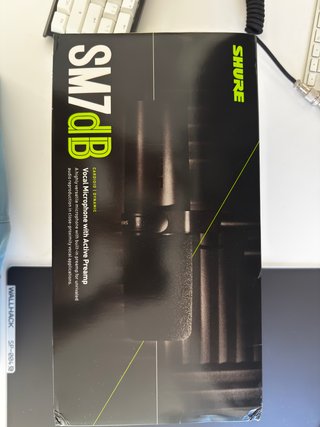 Micrófono Shure SM7DB poco usado