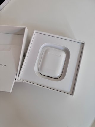 Airpods 2da Generación con Estuche de Carga