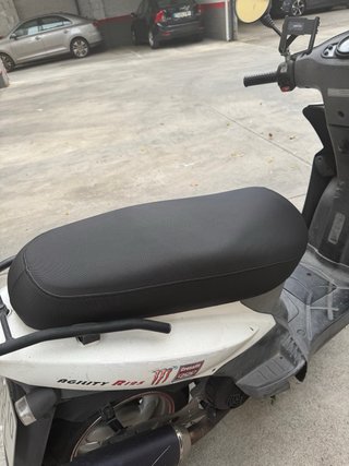 Kymco Agility 125 Scooter Blanca