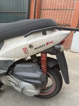 Kymco Agility 125 Scooter Blanca