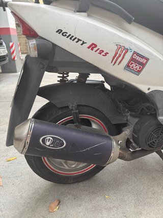 Kymco Agility 125 Scooter Blanca
