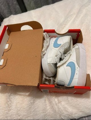 Zapatos Nike niño talla 19.5