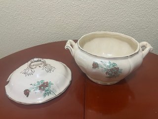 Sopera Pickman Porcelana Flores Dorada