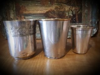 Antiguos vasos de agua de alpaca franceses