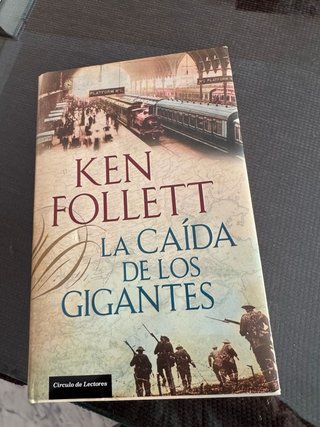 Libro la caida de los Gigantes