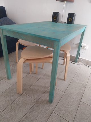 Mesa IKEA Jokkmokk pintada turquesa
