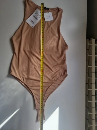 Body Zara beige talla M