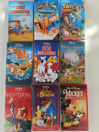 9 Películas VHS Disney Clásicos (Español)