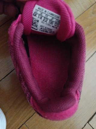 Zapatillas deportivas niña Adidas rosas