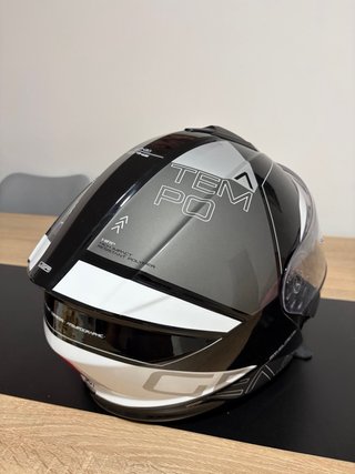 Casco de moto MT GENESIS modular