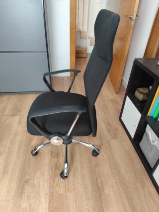 2 sillas de oficina ergonómicas negras